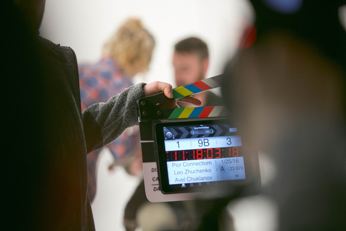 Pantalla mostrando contenido en alta definición, lista para maratonear series y películas